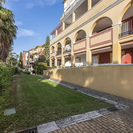 La Quinta Ii By H Apartment *