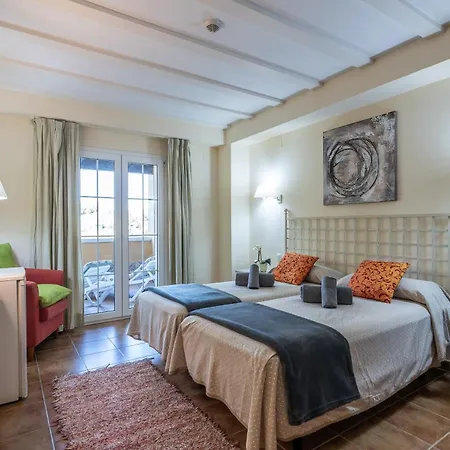 La Quinta Ii By H Apartment