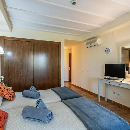 Apartment La Quinta Ii By H Isla Canela