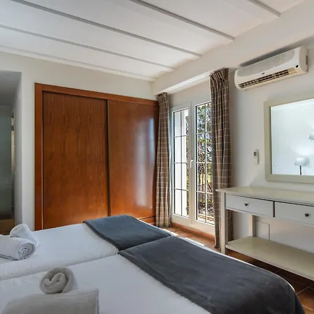 Apartment La Quinta Ii By H *